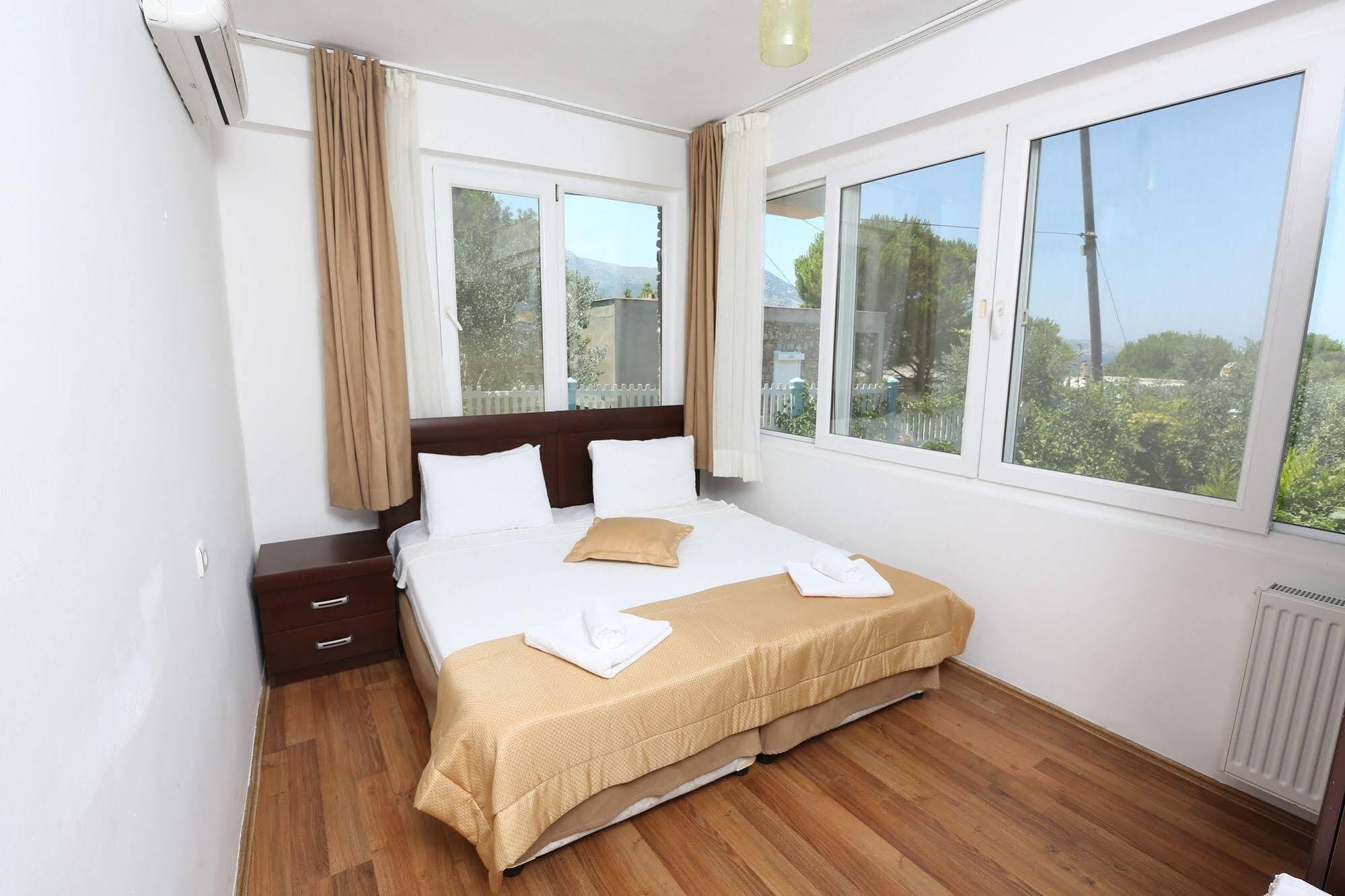 Arya Hotel Karaburun Карабурун Екстериор снимка